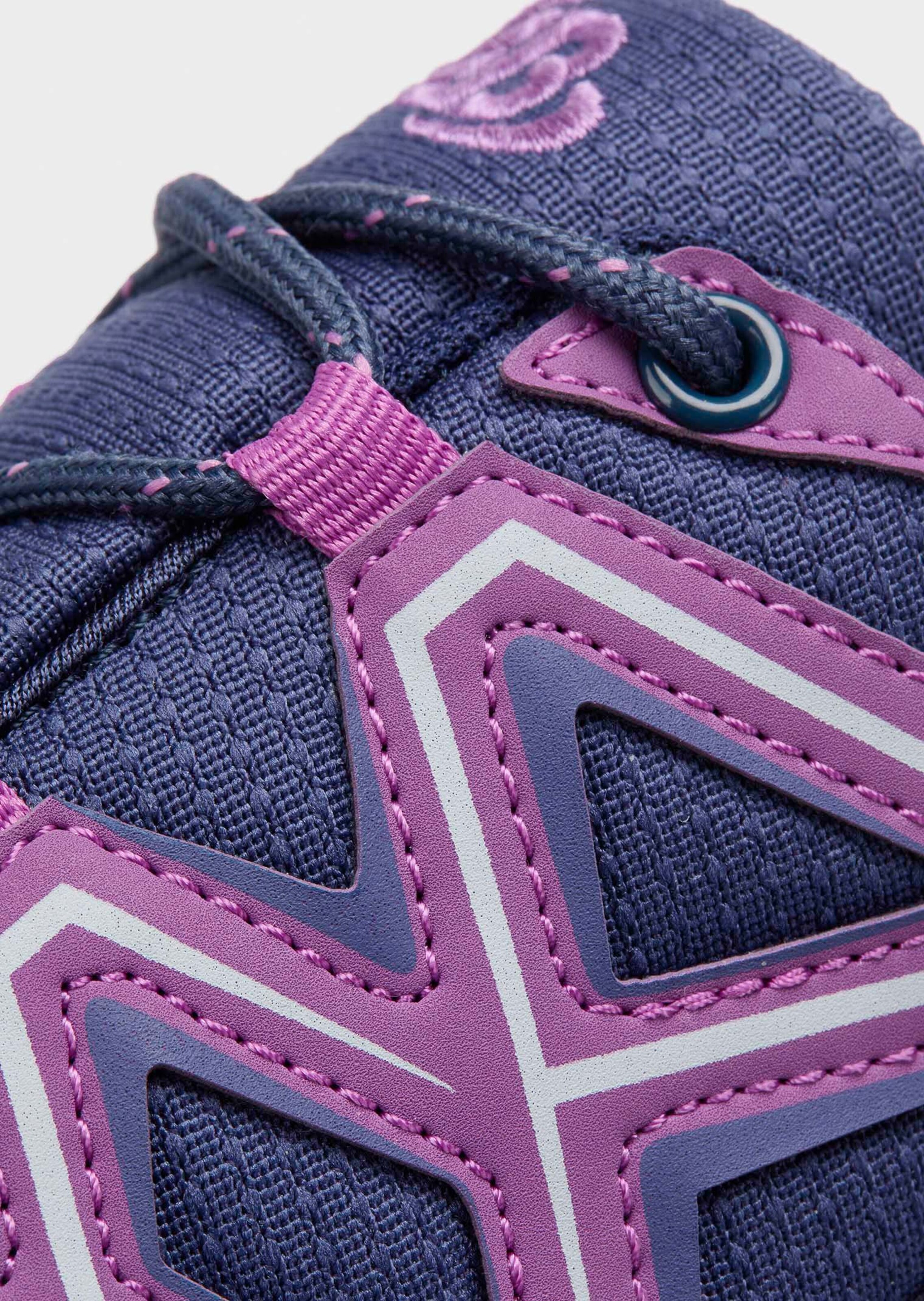 Atmungsaktiver Sneaker thumbnail 4