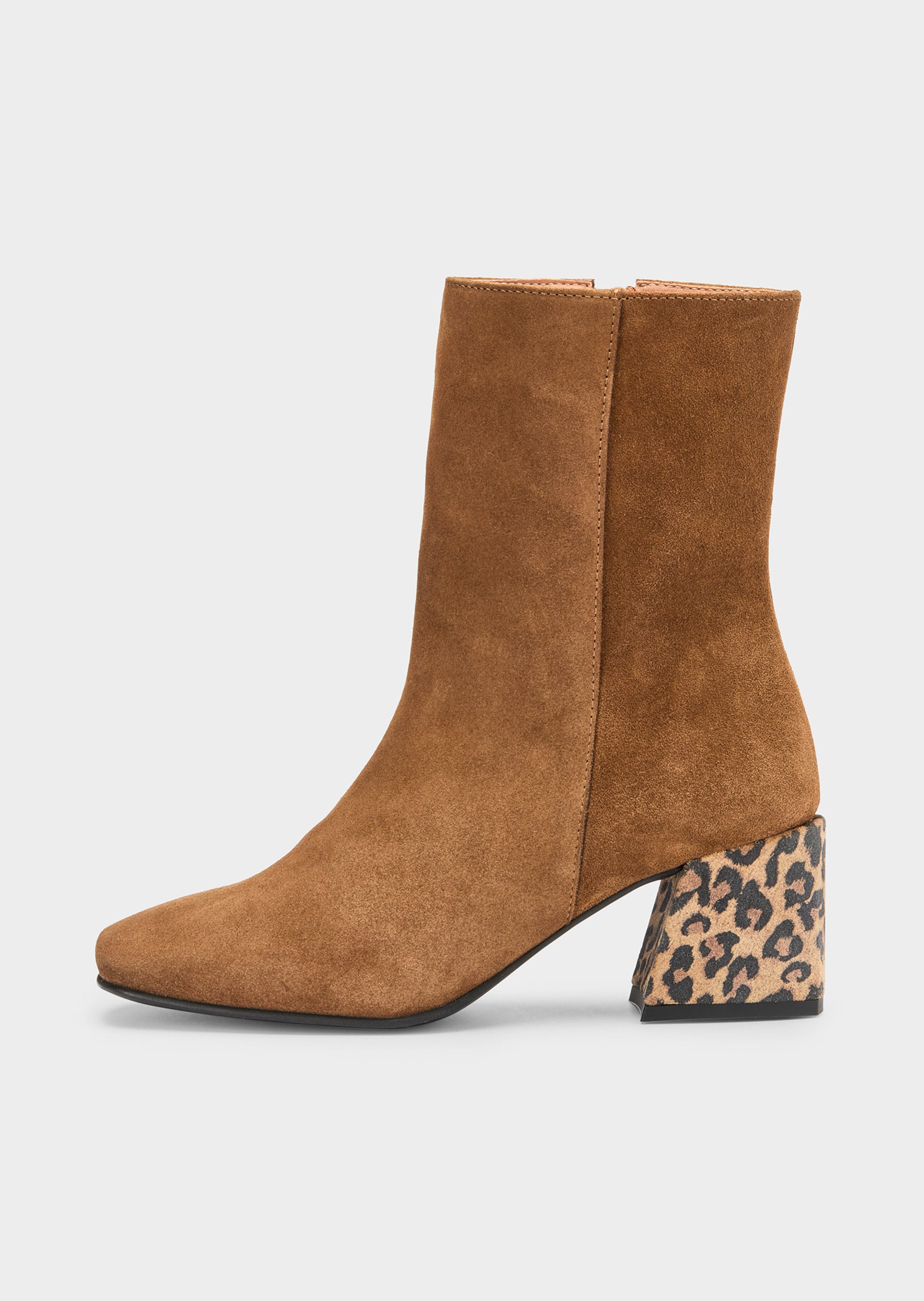 Stiefelette mit Leo-Absatz
