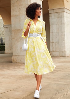Robe thumbnail 1