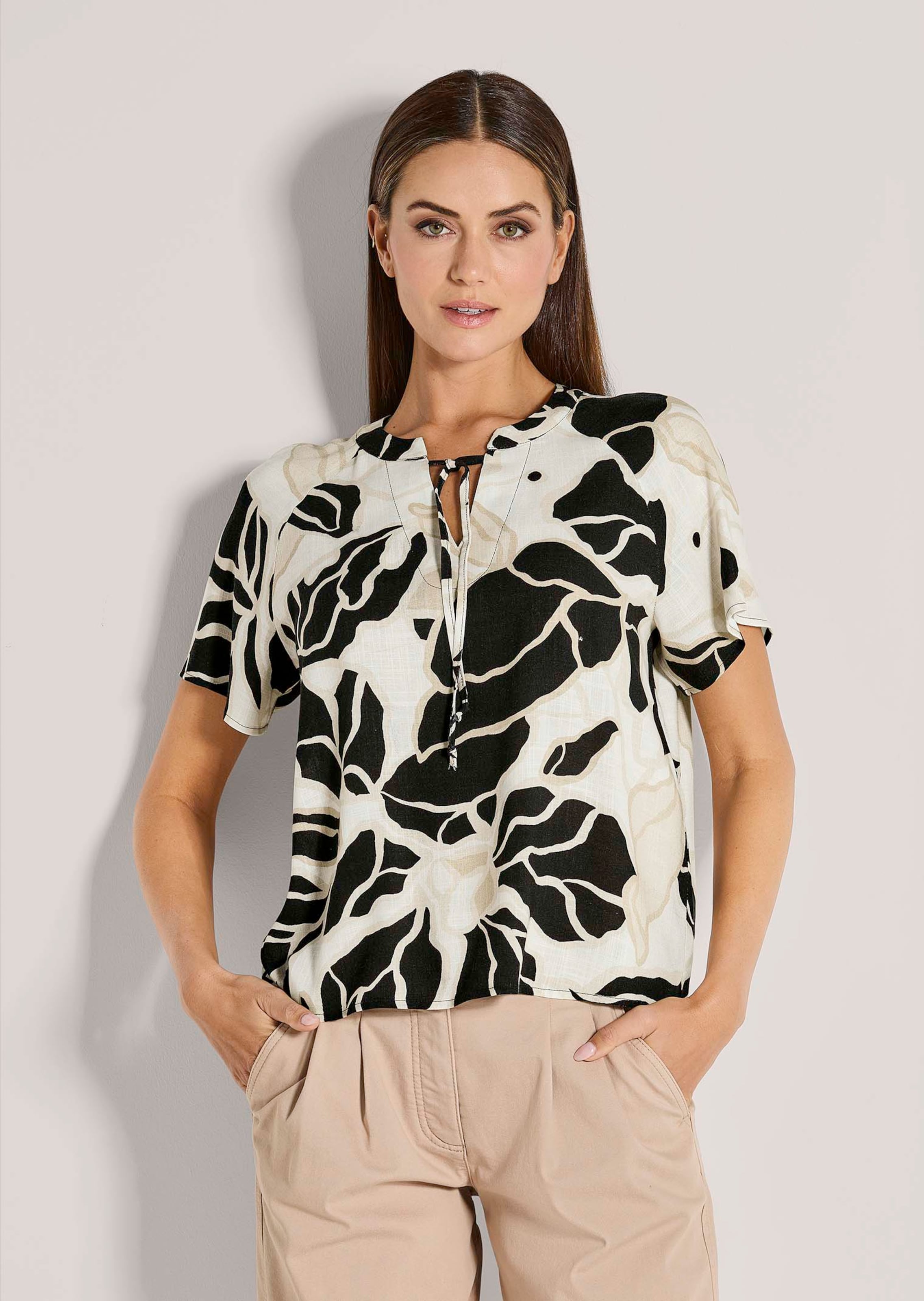 Viscose blouse thumbnail 2