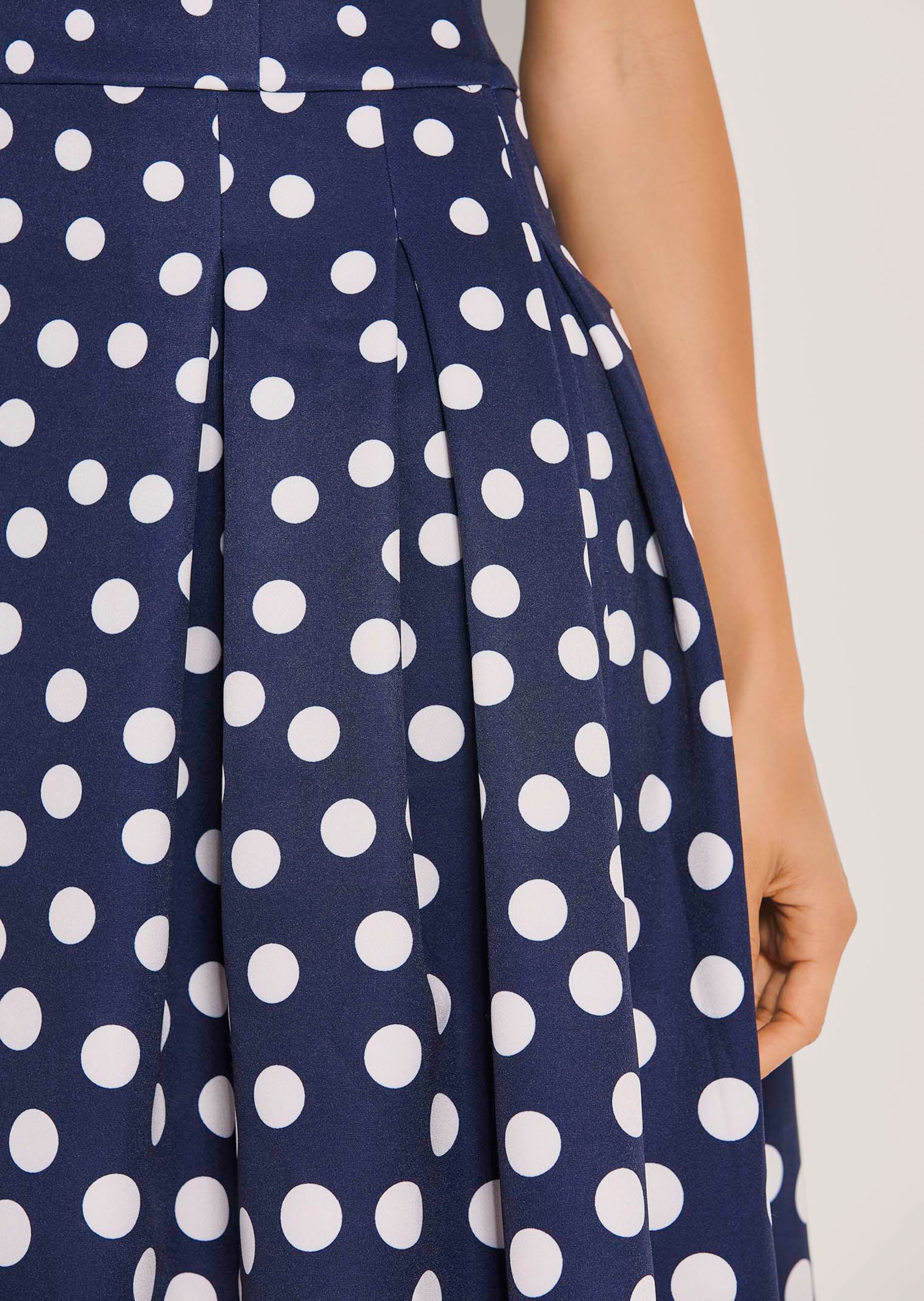 blue white dot dress Polka in navy / giving vintage glamour a Between $200-$300 Ronhire Elegant Black Lace Size:Size 20