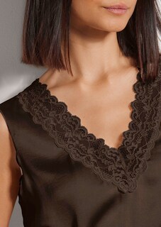 Lingerie-Top mit V-Ausschnitt und edler Spitze thumbnail 6
