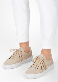 Sneakers thumbnail 1