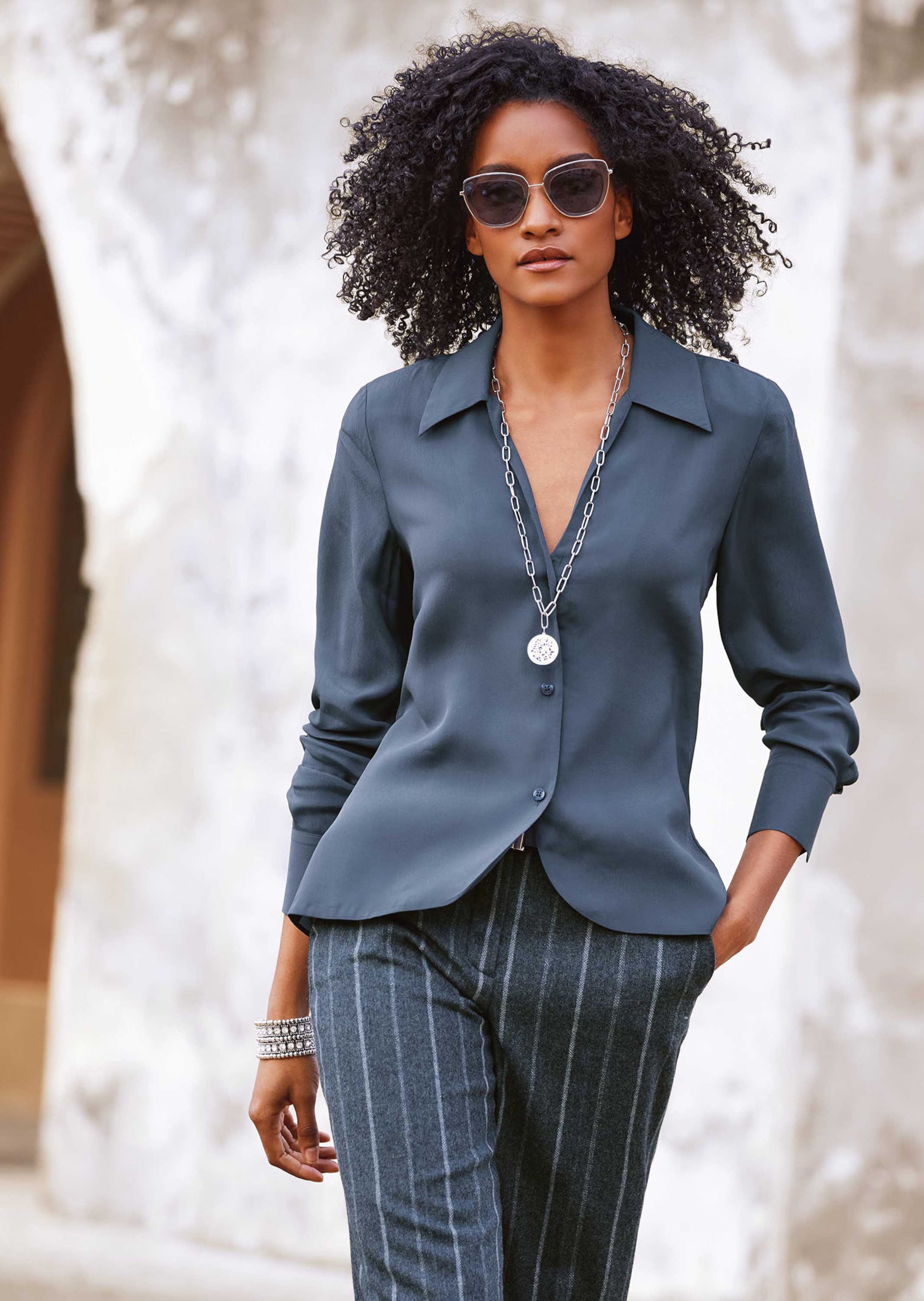 Bluse mit V-Ausschnitt