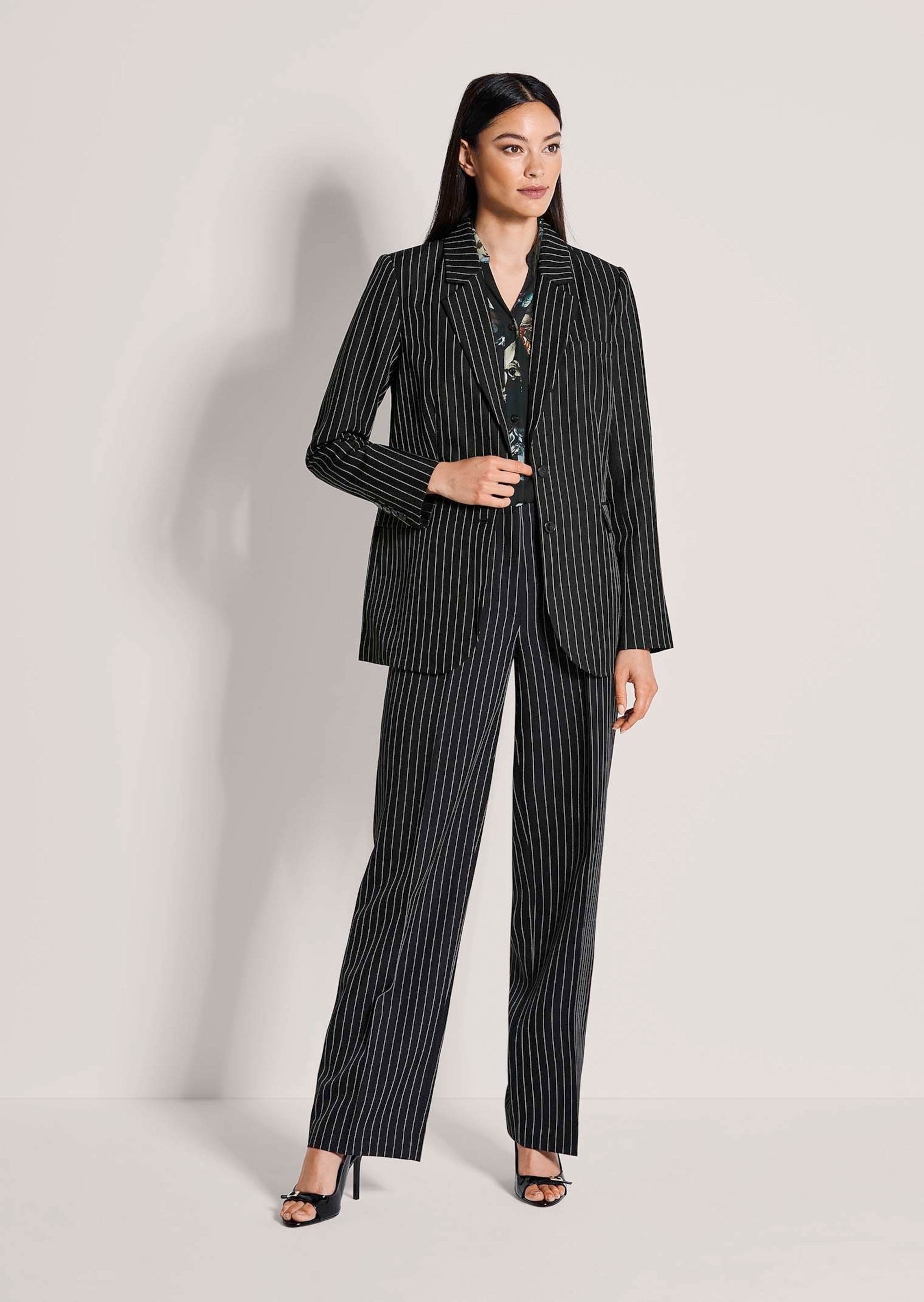 Nadelstreifenblazer