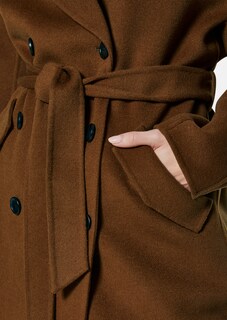 Le manteau thumbnail 6