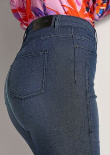 Jean cinq poches coupe slim thumbnail 5