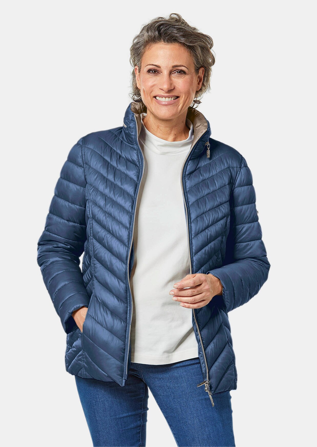 Steppjacke in figurschmeichelnder Optik