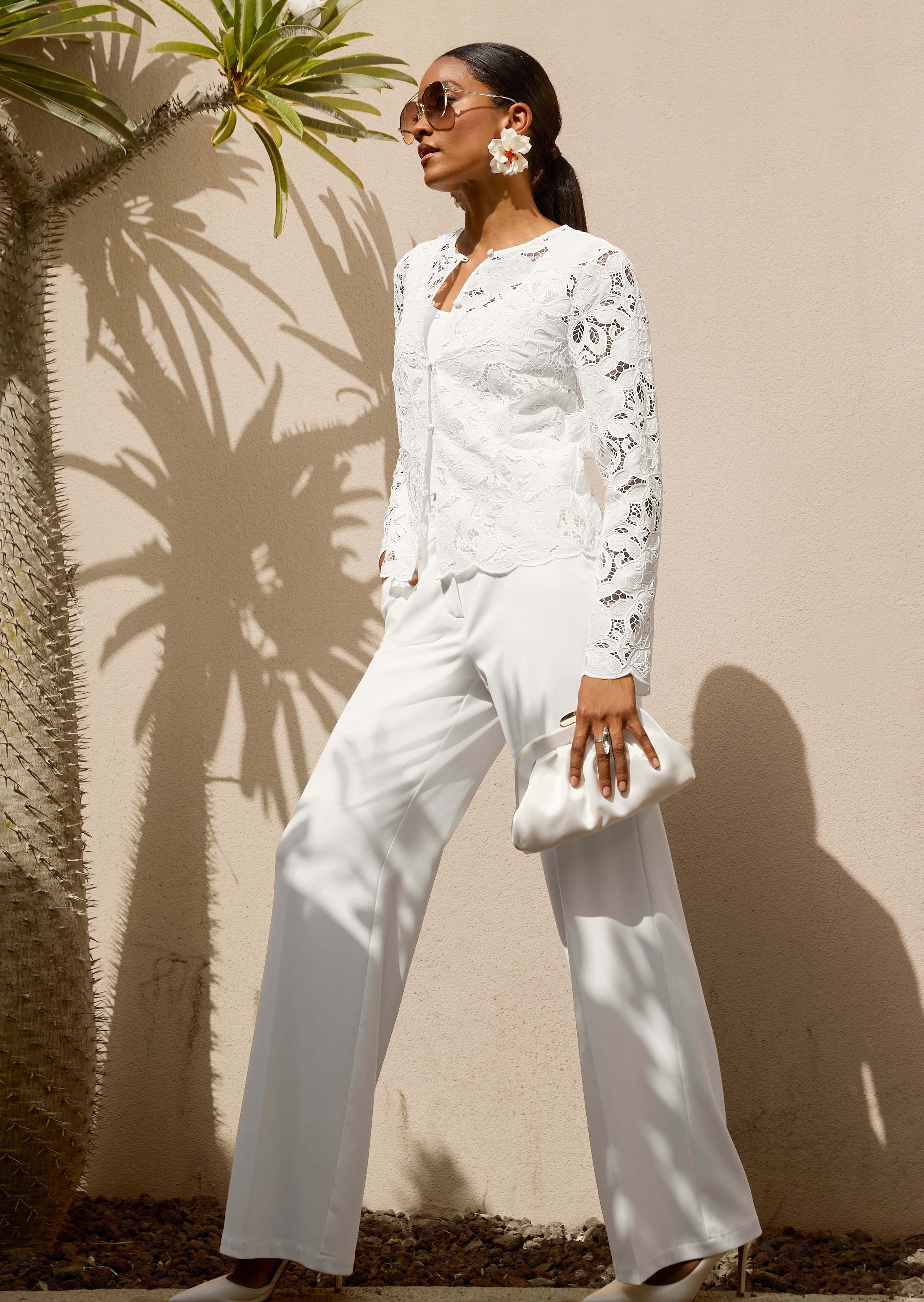 Blouse romantique en dentelle raffinée