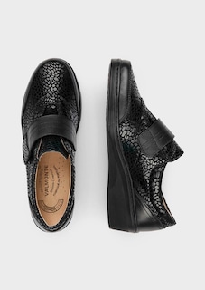 Chaussures basses en cuir agrémentées de détails brillants thumbnail 2