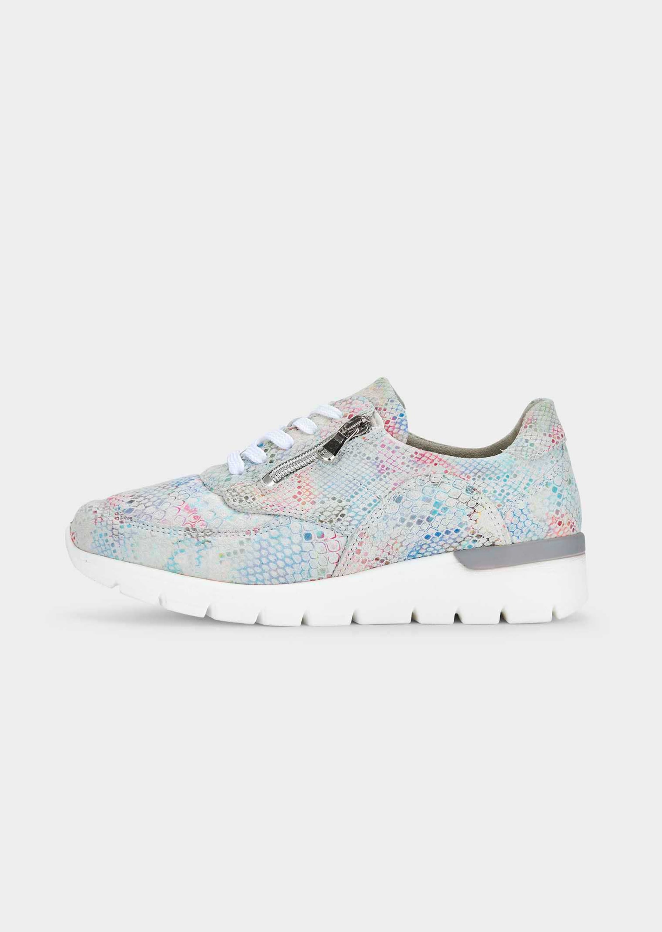 Sneaker mit femininem Foliendruck