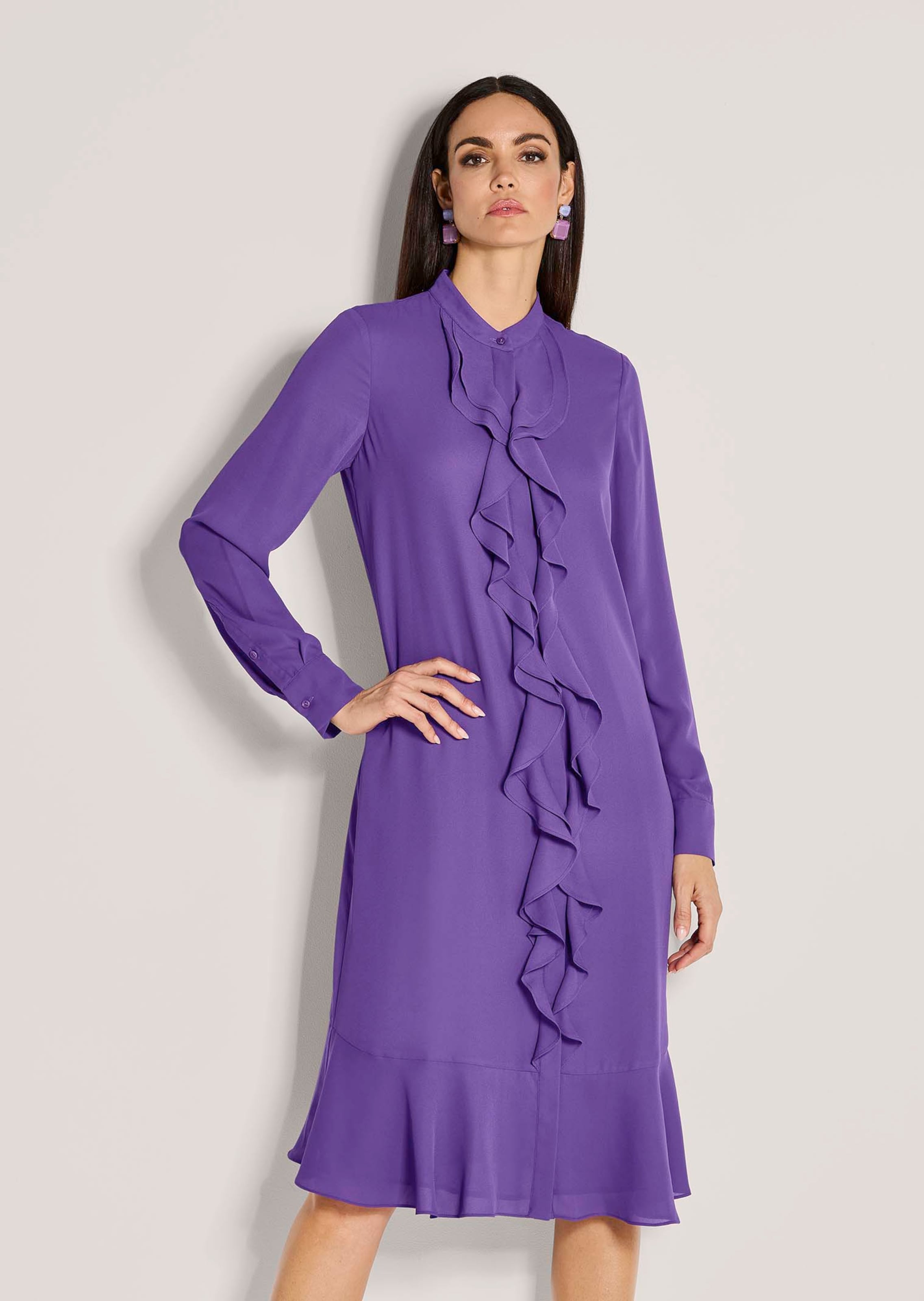 Kleid mit Volants