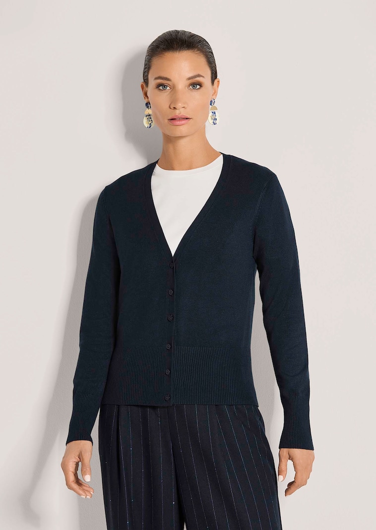 Strickjacke aus Viskose-Stretch