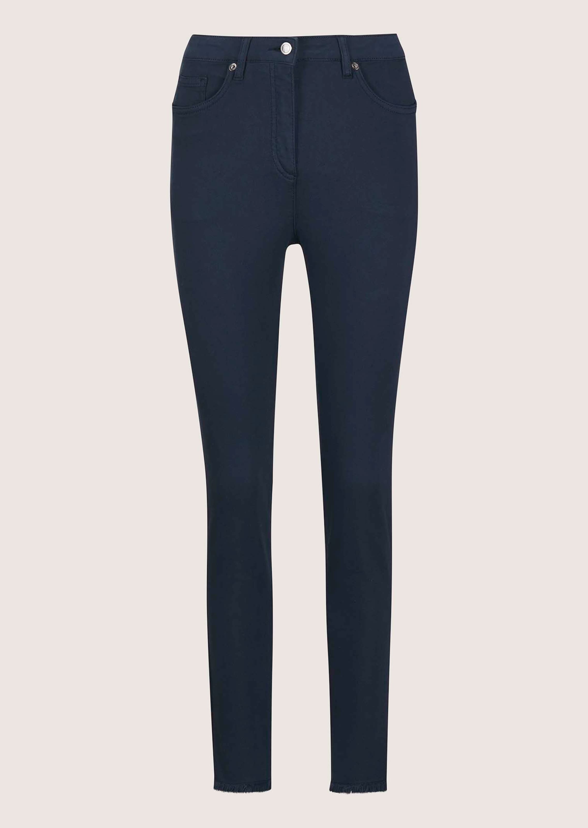 Jeans mit feinem Fransensaum thumbnail 7