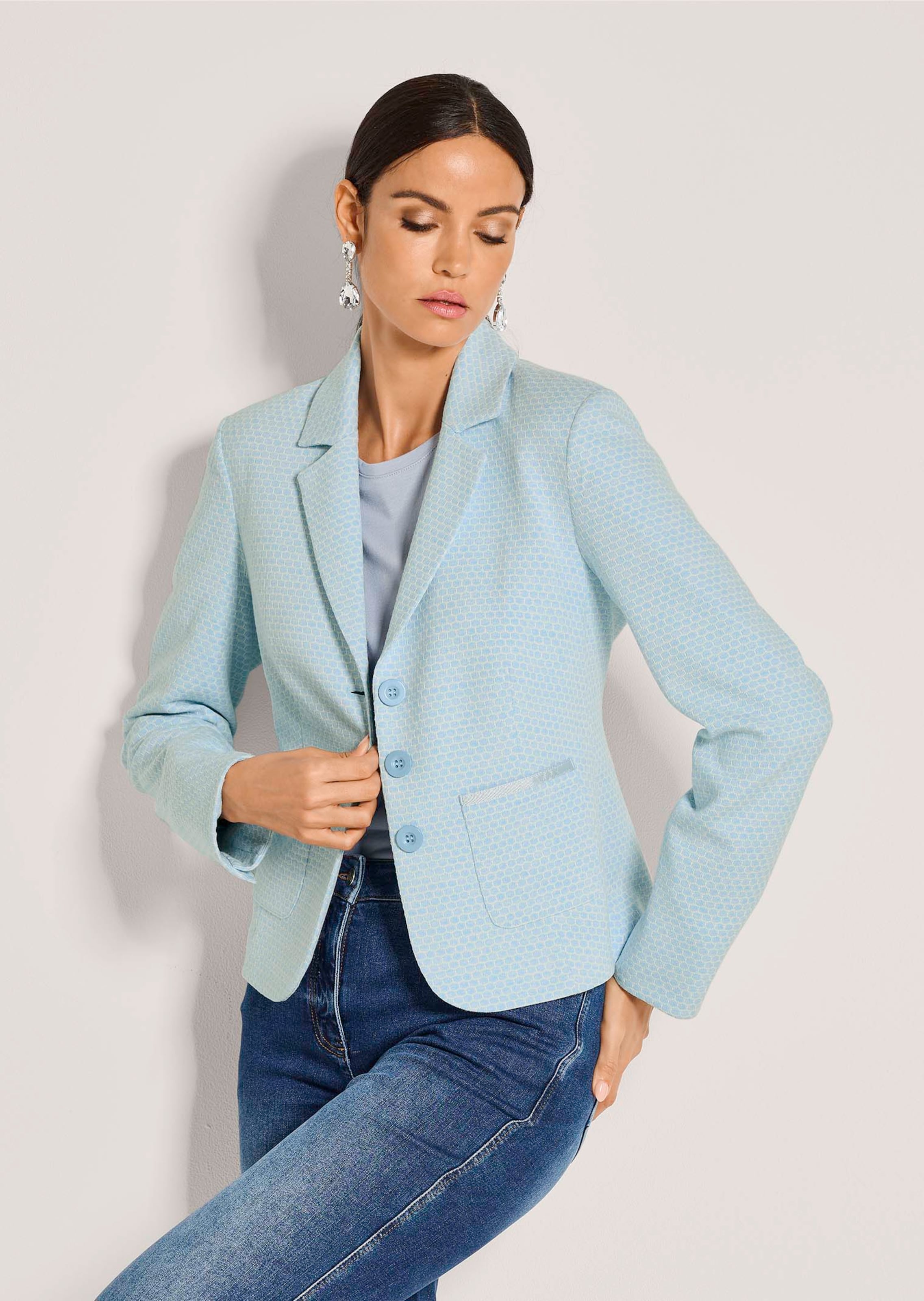 Jersey blazer with a honeycomb pattern