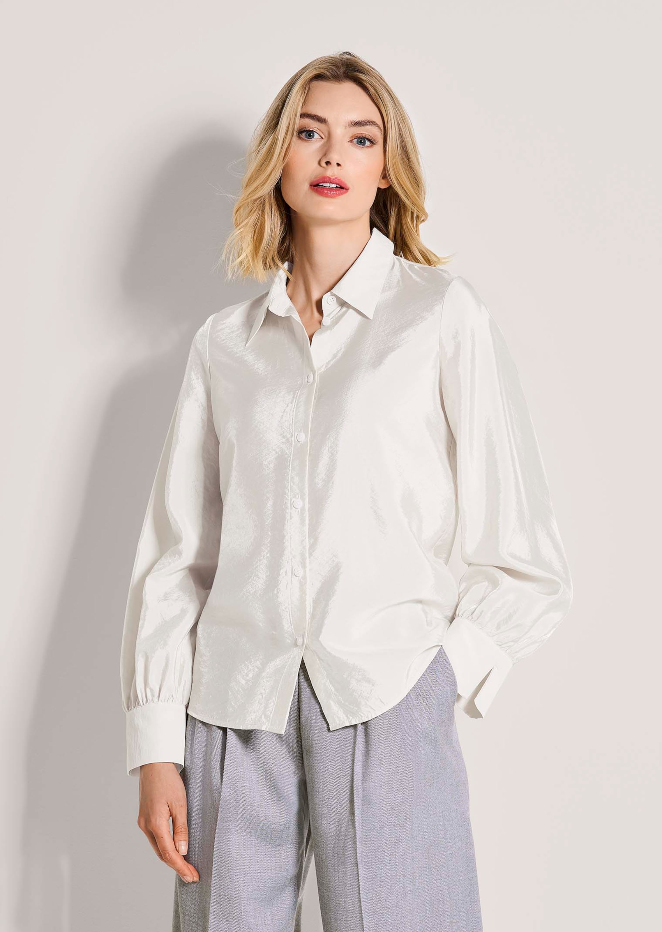 Bluse mit Glanzeffekt