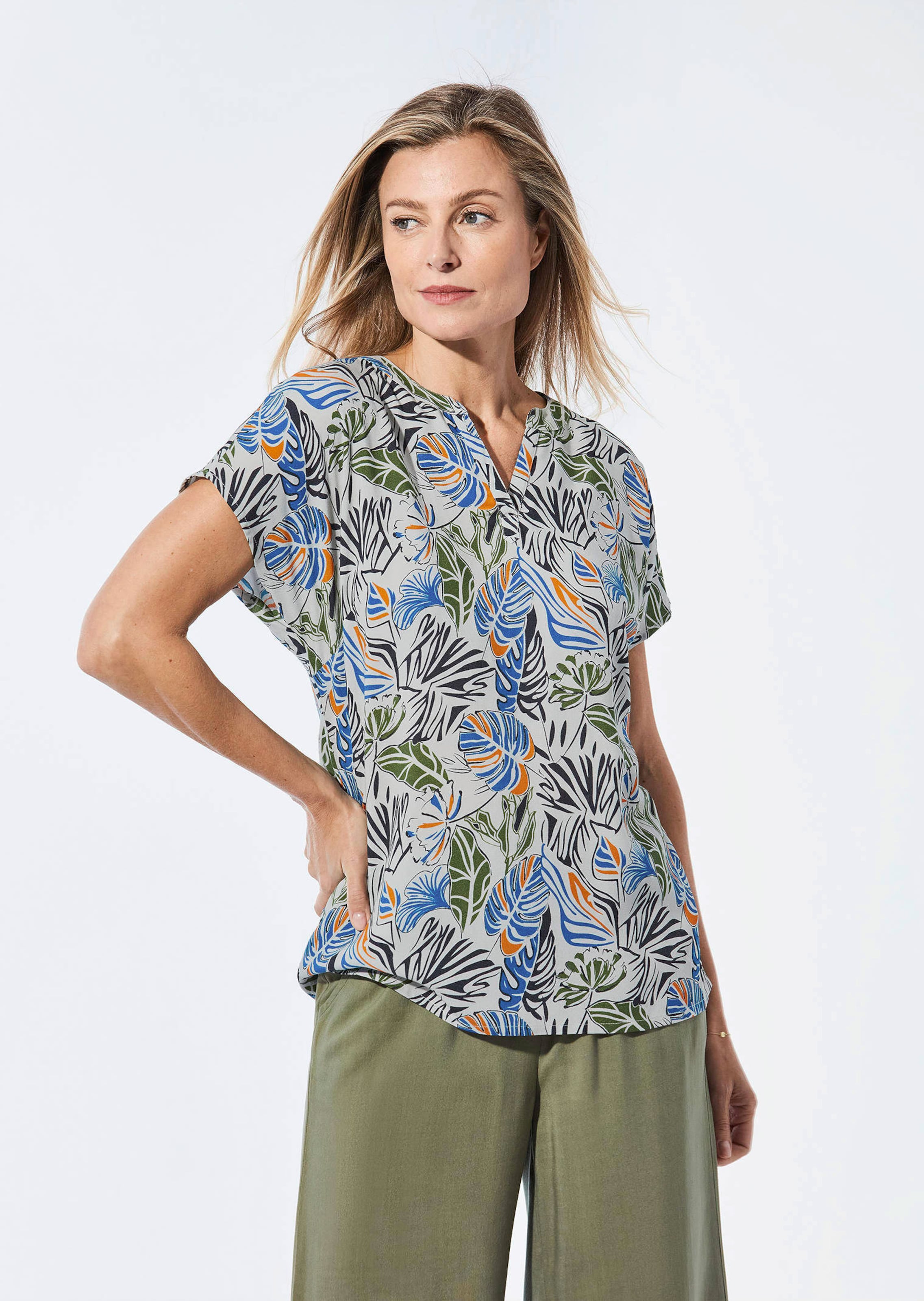 Bluse mit Tunika Ausschnitt
