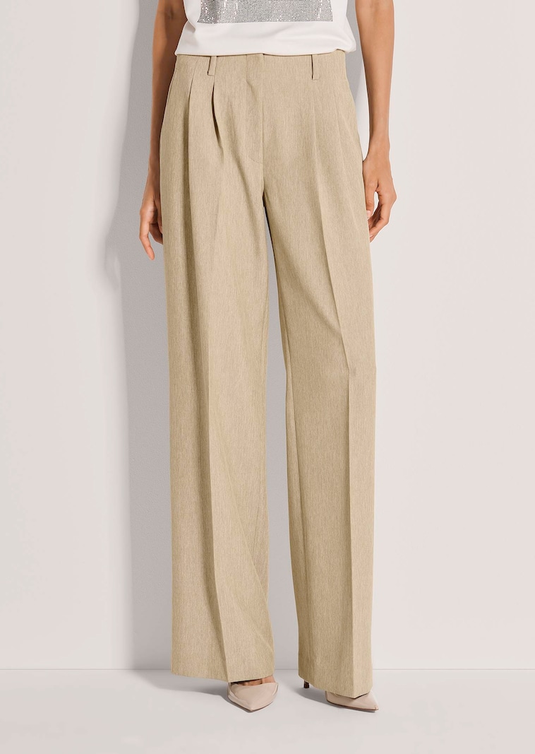 Bundfaltenhose mit weitem Bein