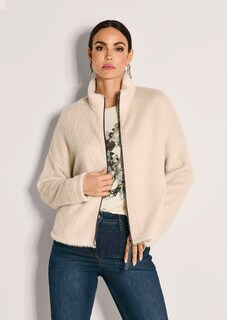 Veste courte en fausse fourrure tendance thumbnail 2