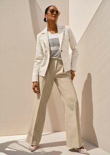 Blazer thumbnail 1