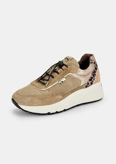 Trainers with a quick-lace fastening thumbnail 1
