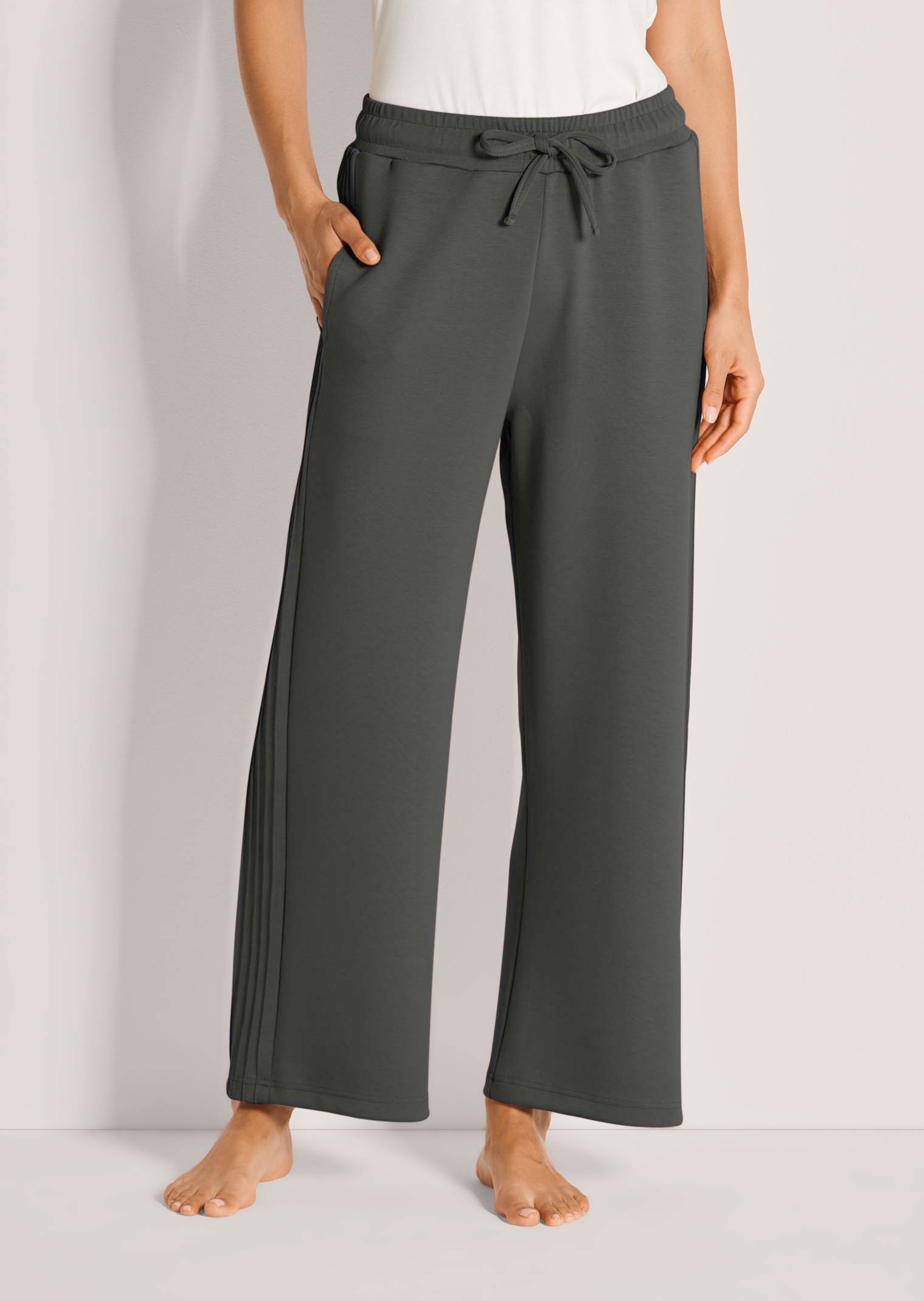 Weite Freizeithose mit Biesen