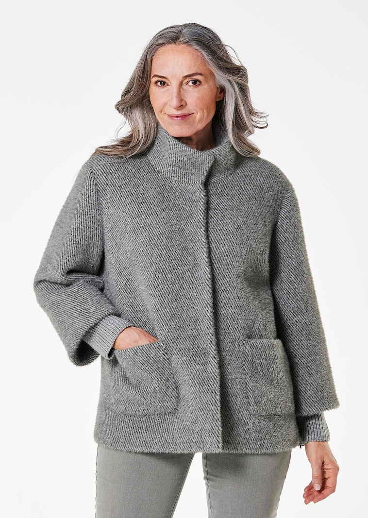 Veste tendance avec finitions en tricot