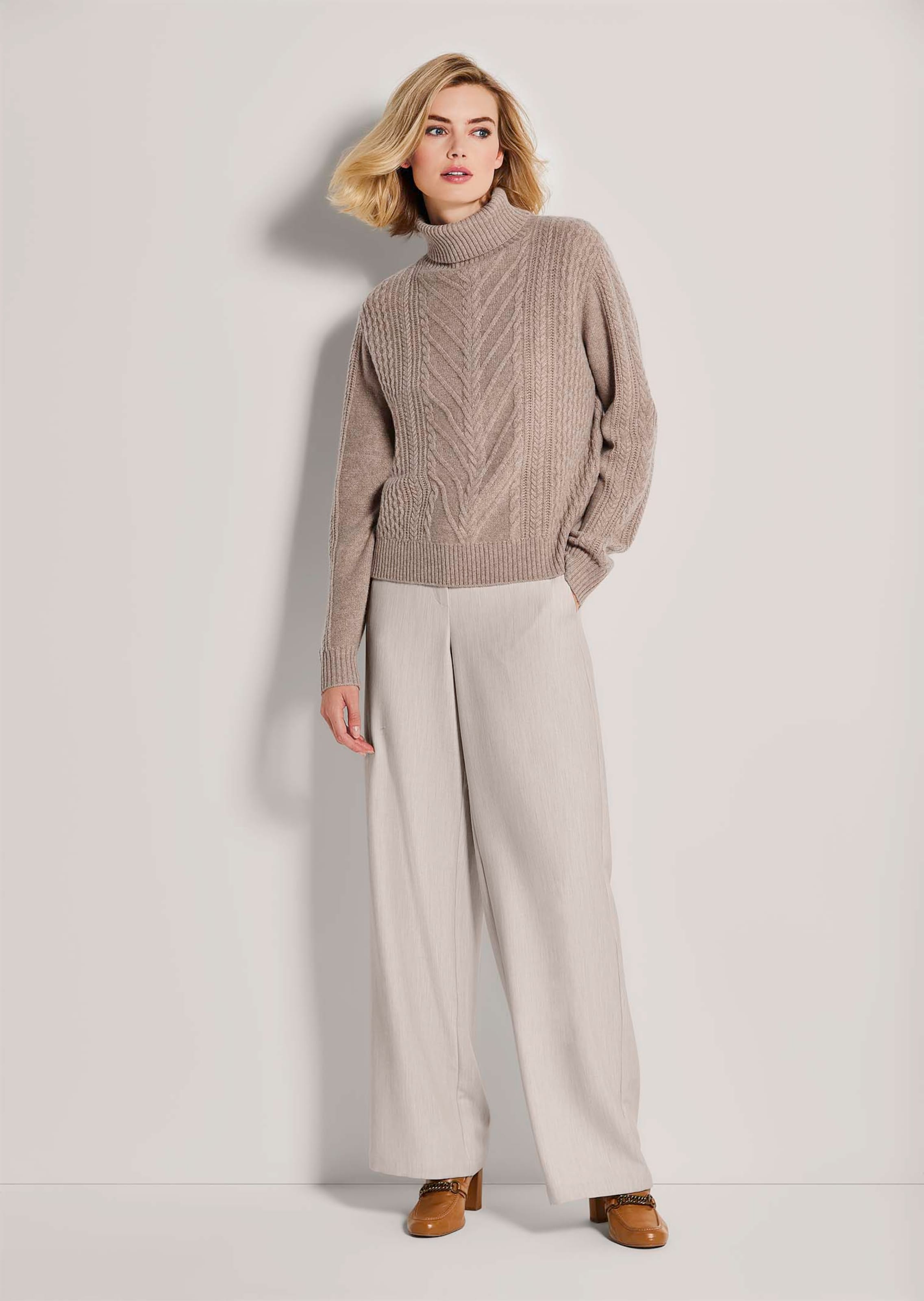 Kaschmir-Pullover mit Rollkragen