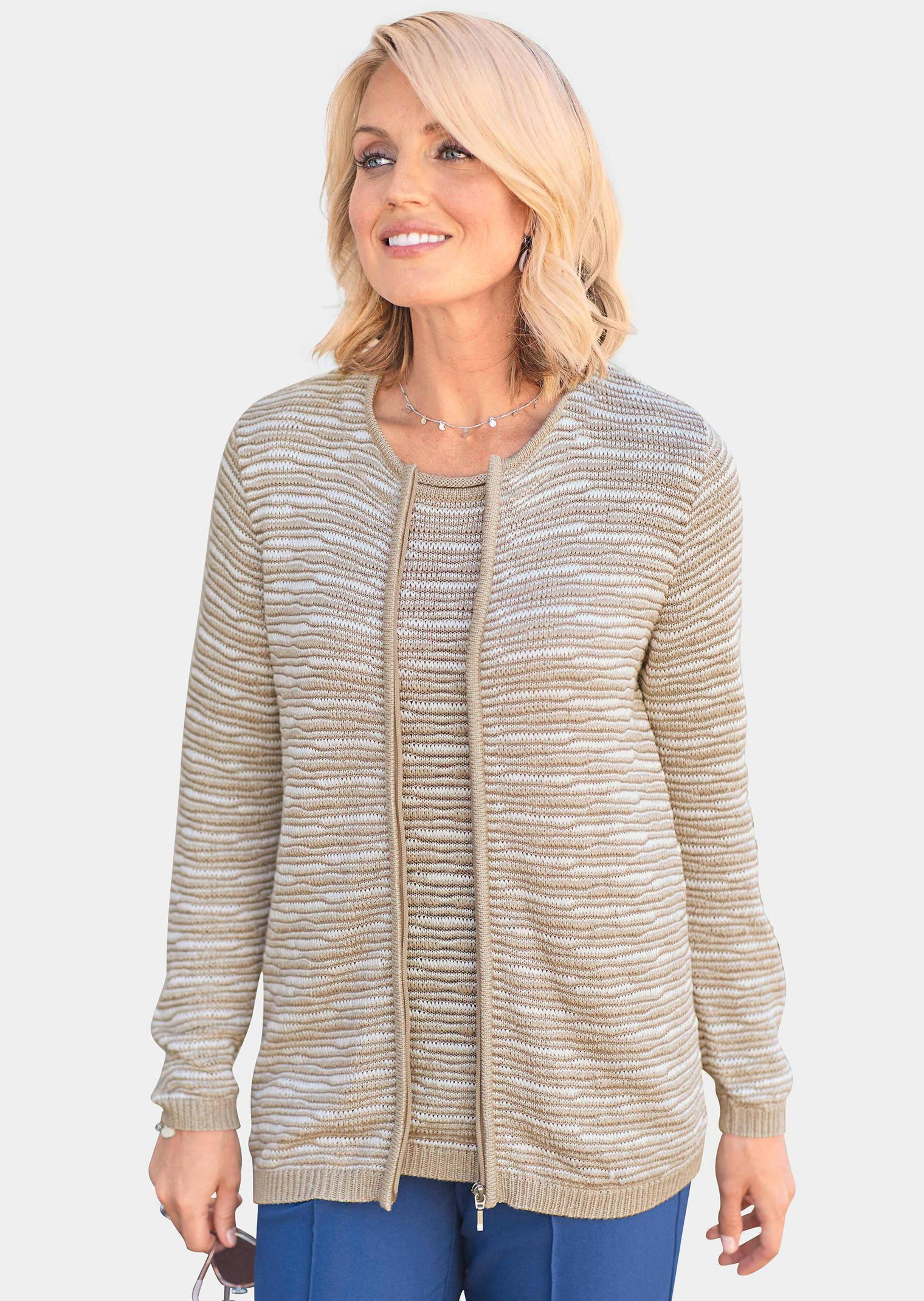 Mooi tricot jasje met structuurtricot