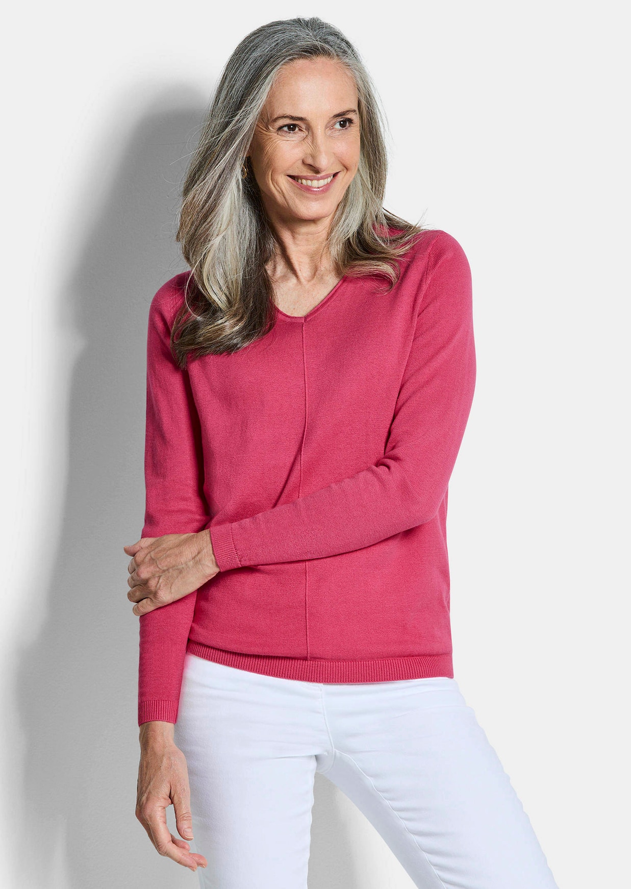 Pullover mit V-Ausschnitt aus COTTAMIRA