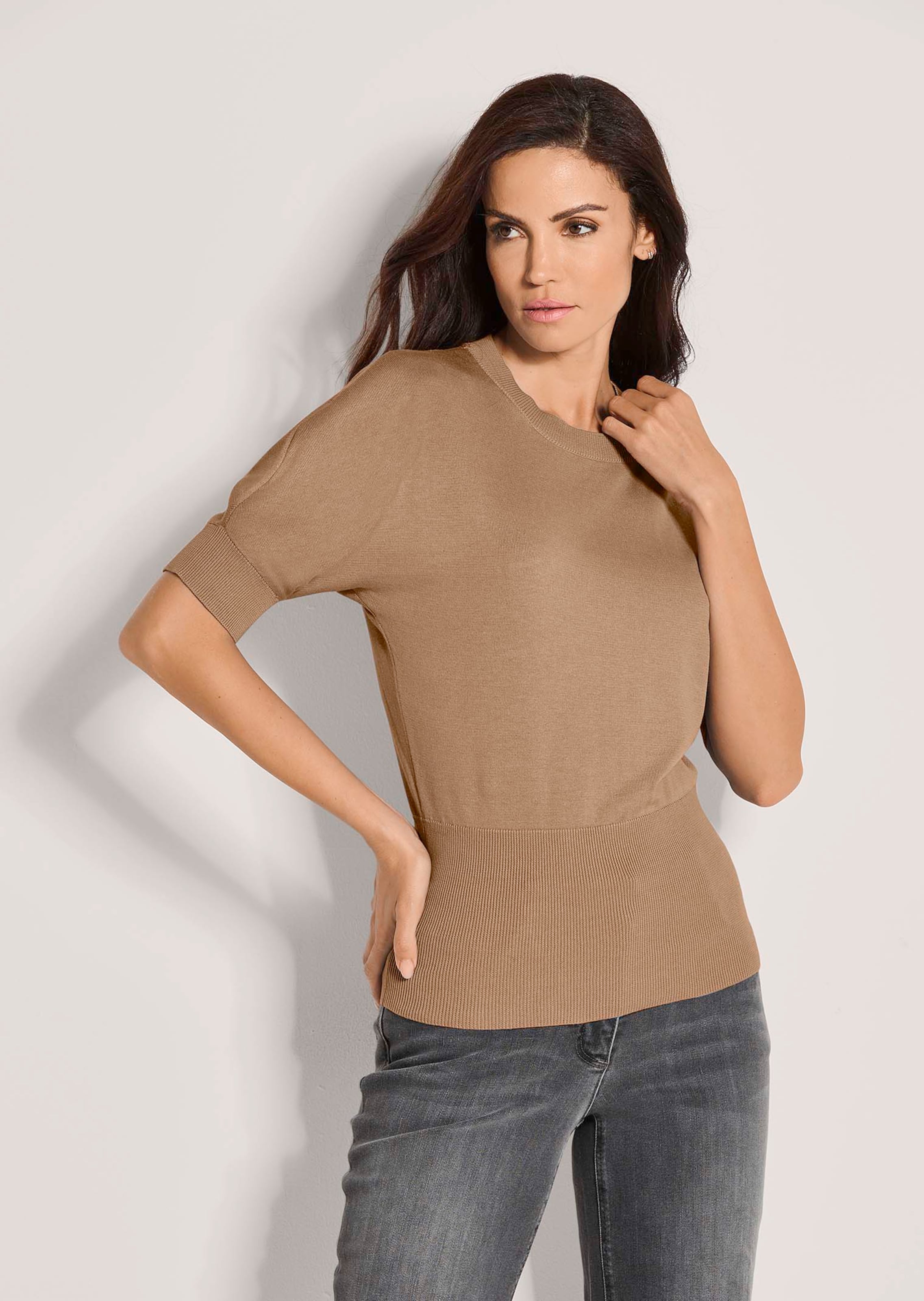 Leichter Feinstrickpullover aus Baumwolle