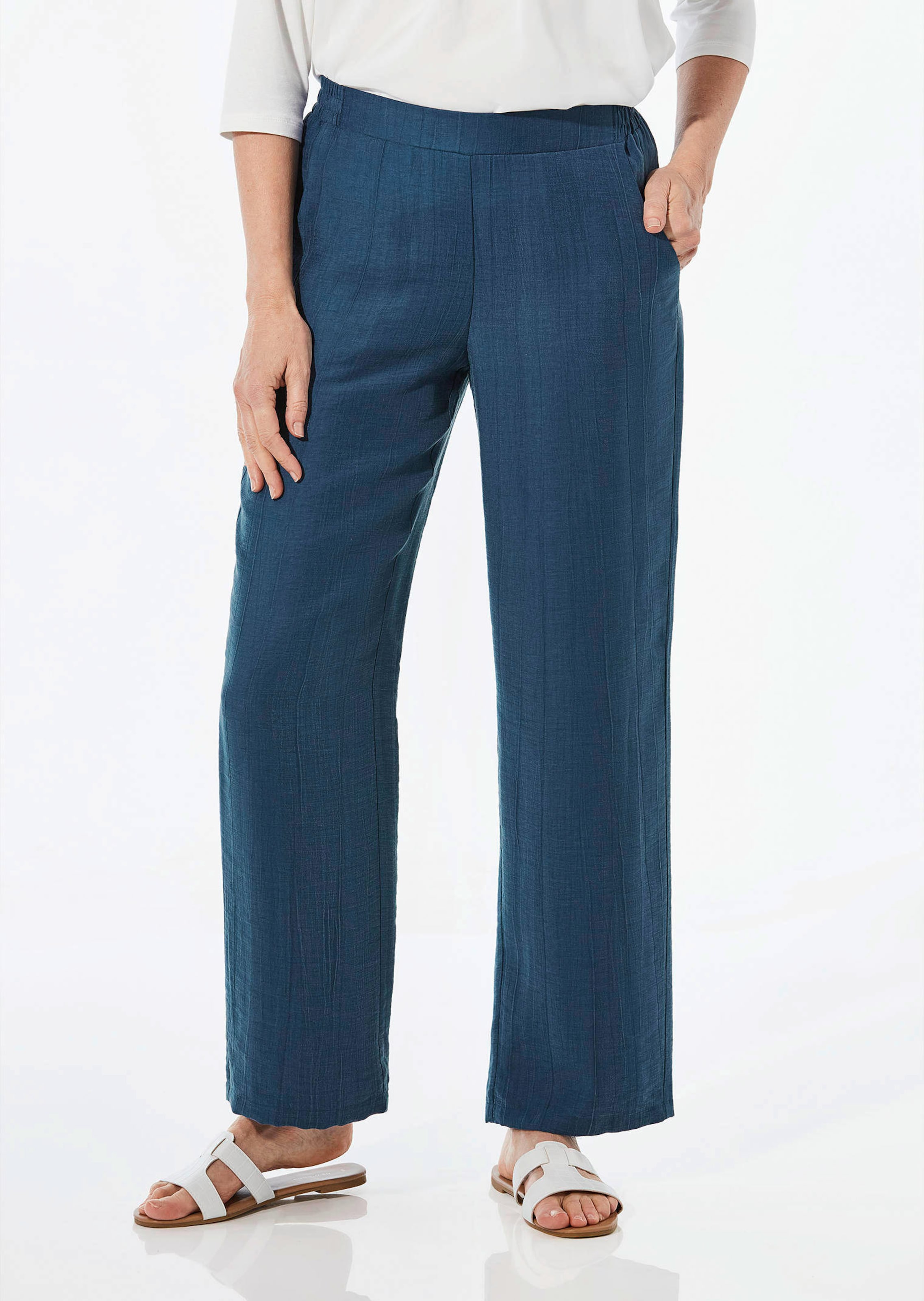 Weite Hose VERA mit leichtem Glanz
