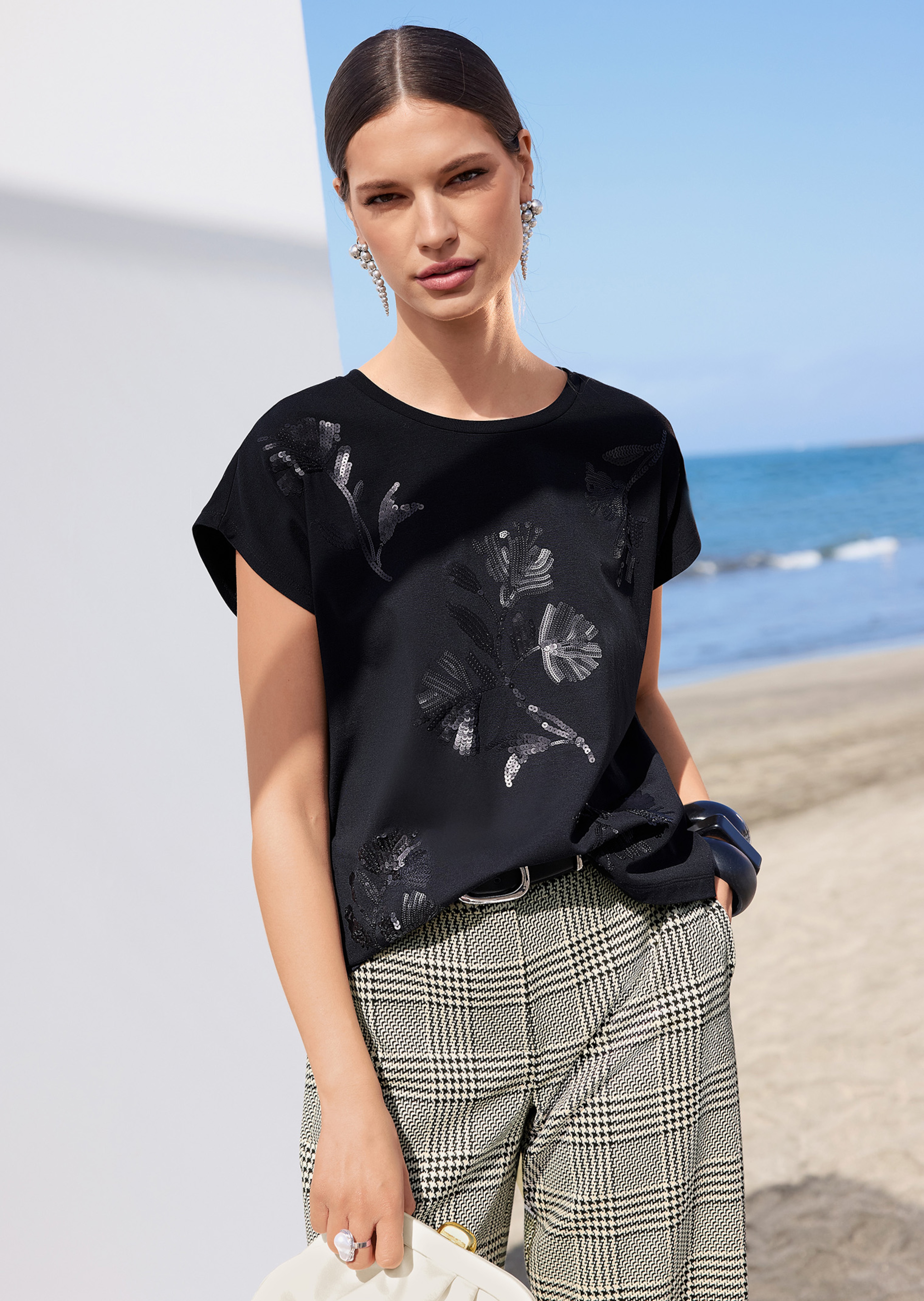 Shirt mit floralem Pailletten-Motiv