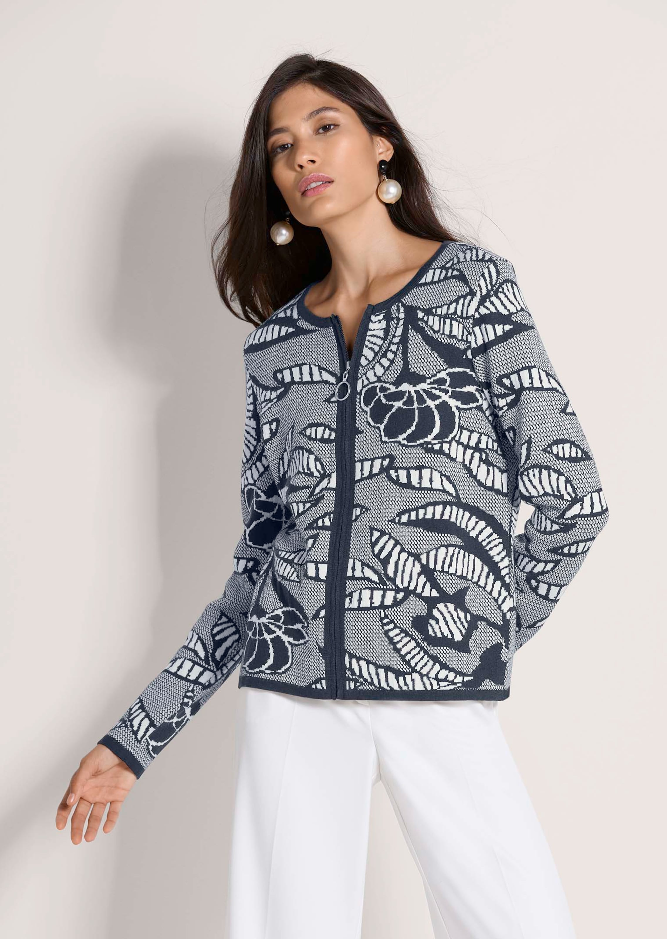 Jacquard knitted blazer with zip