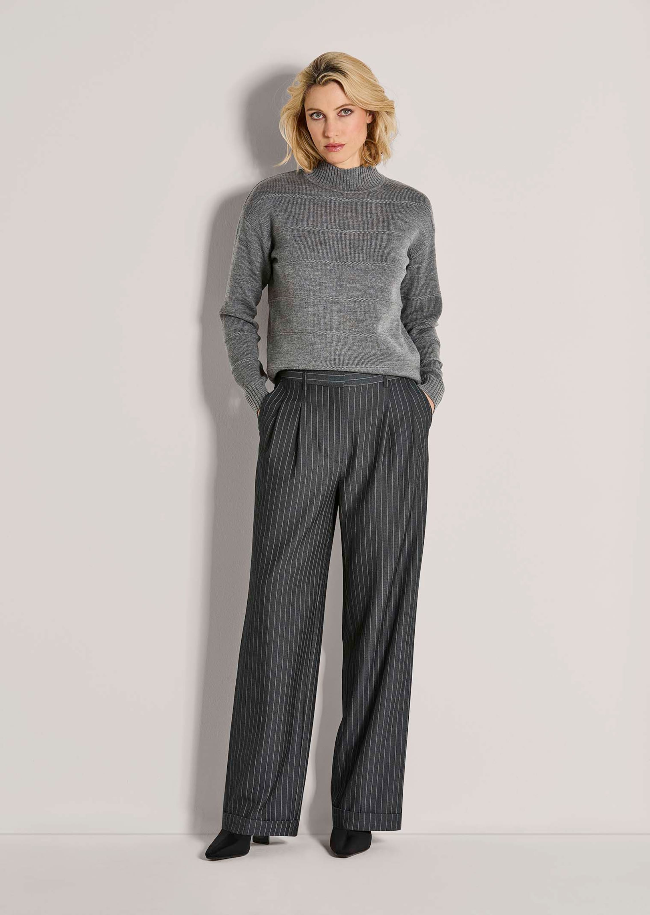 Pantalon thumbnail 3