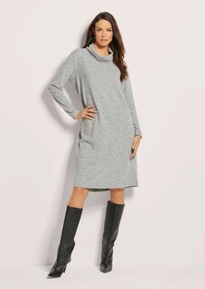 Robe thumbnail 1