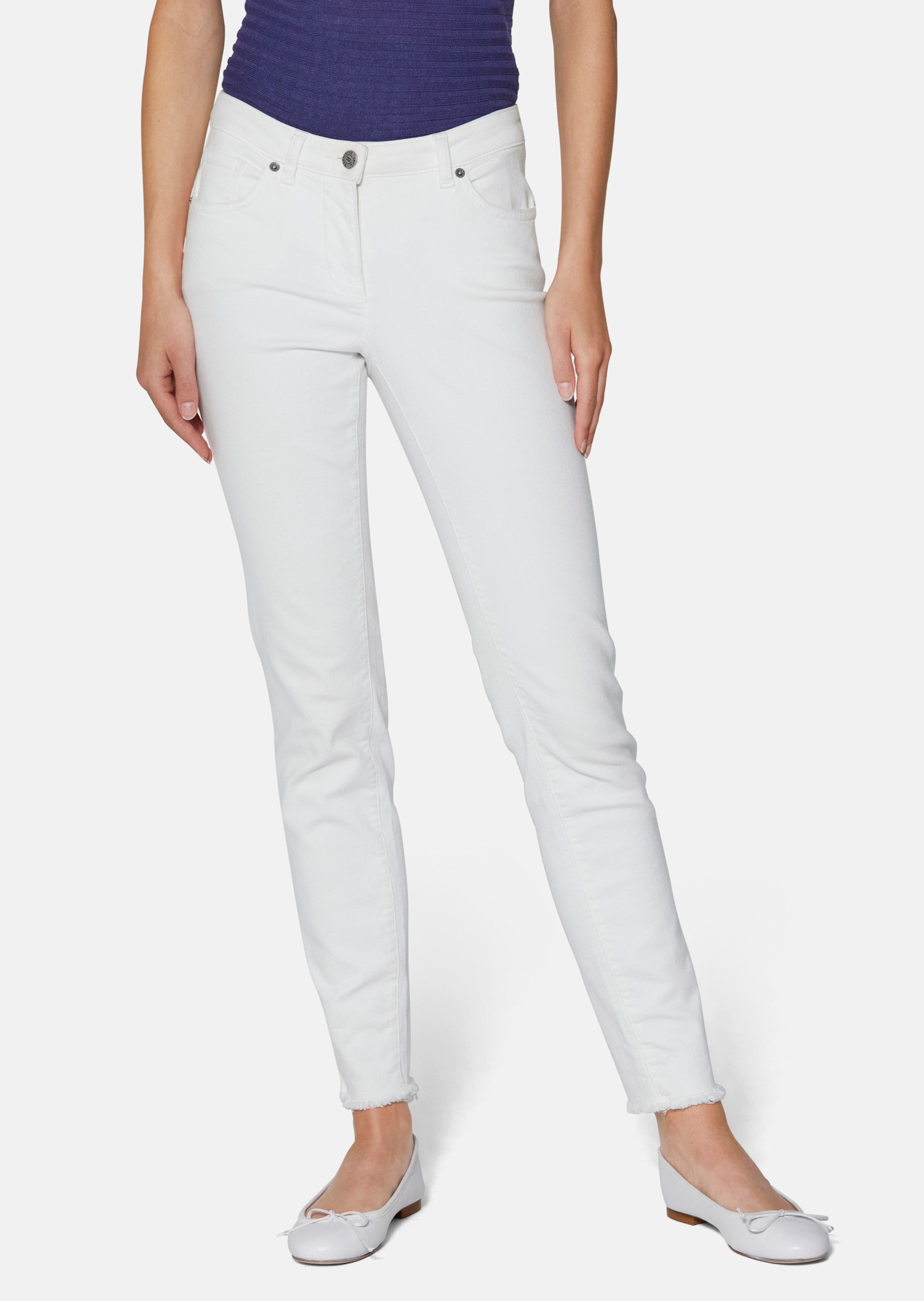 Jeans mit feinem Fransensaum thumbnail 2