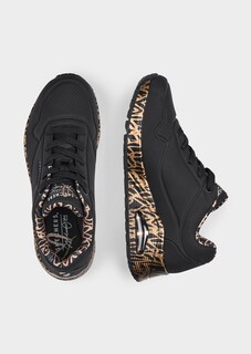 Sneakers thumbnail 2