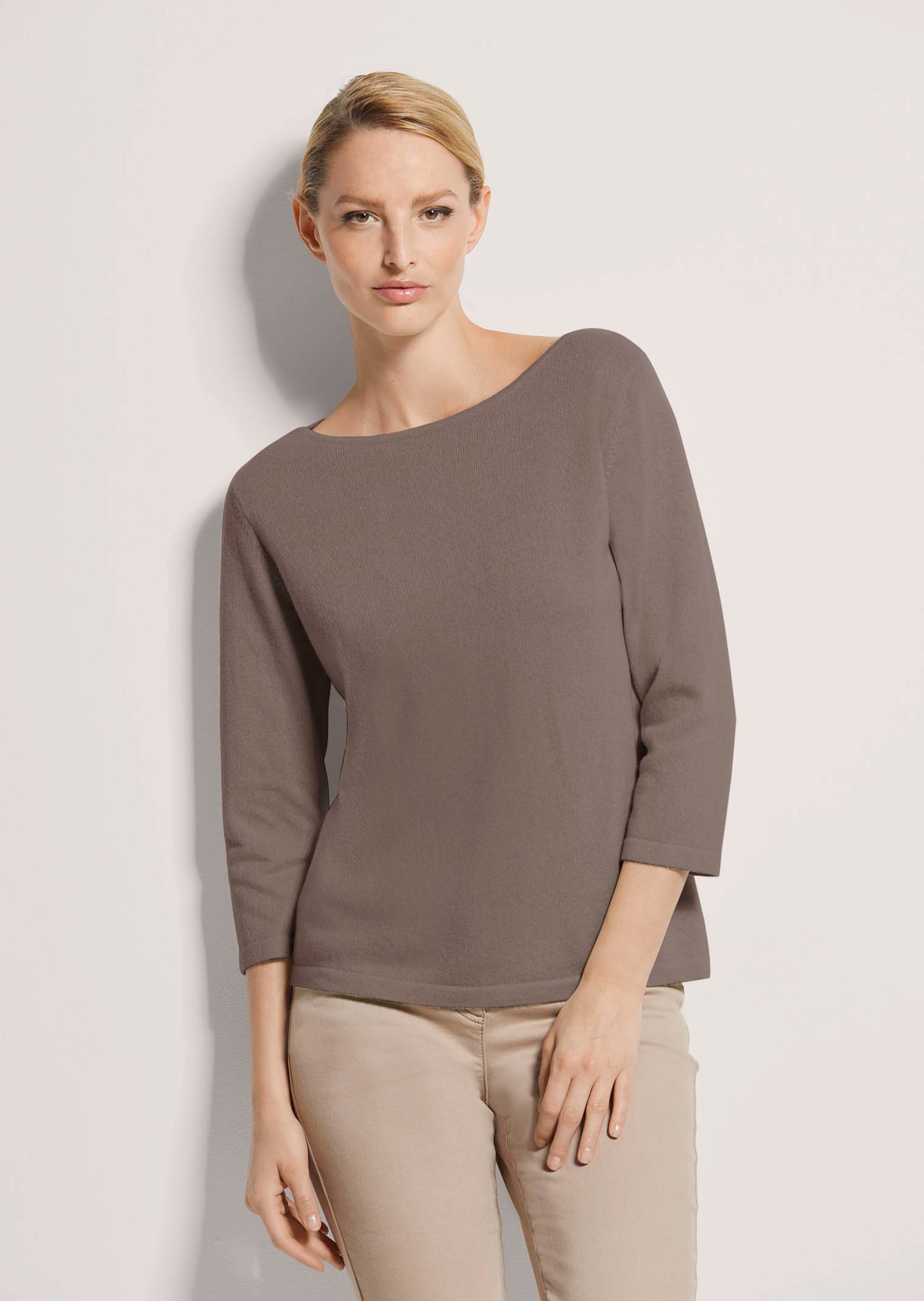 Kaschmirpullover mit U-Boot-Ausschnitt