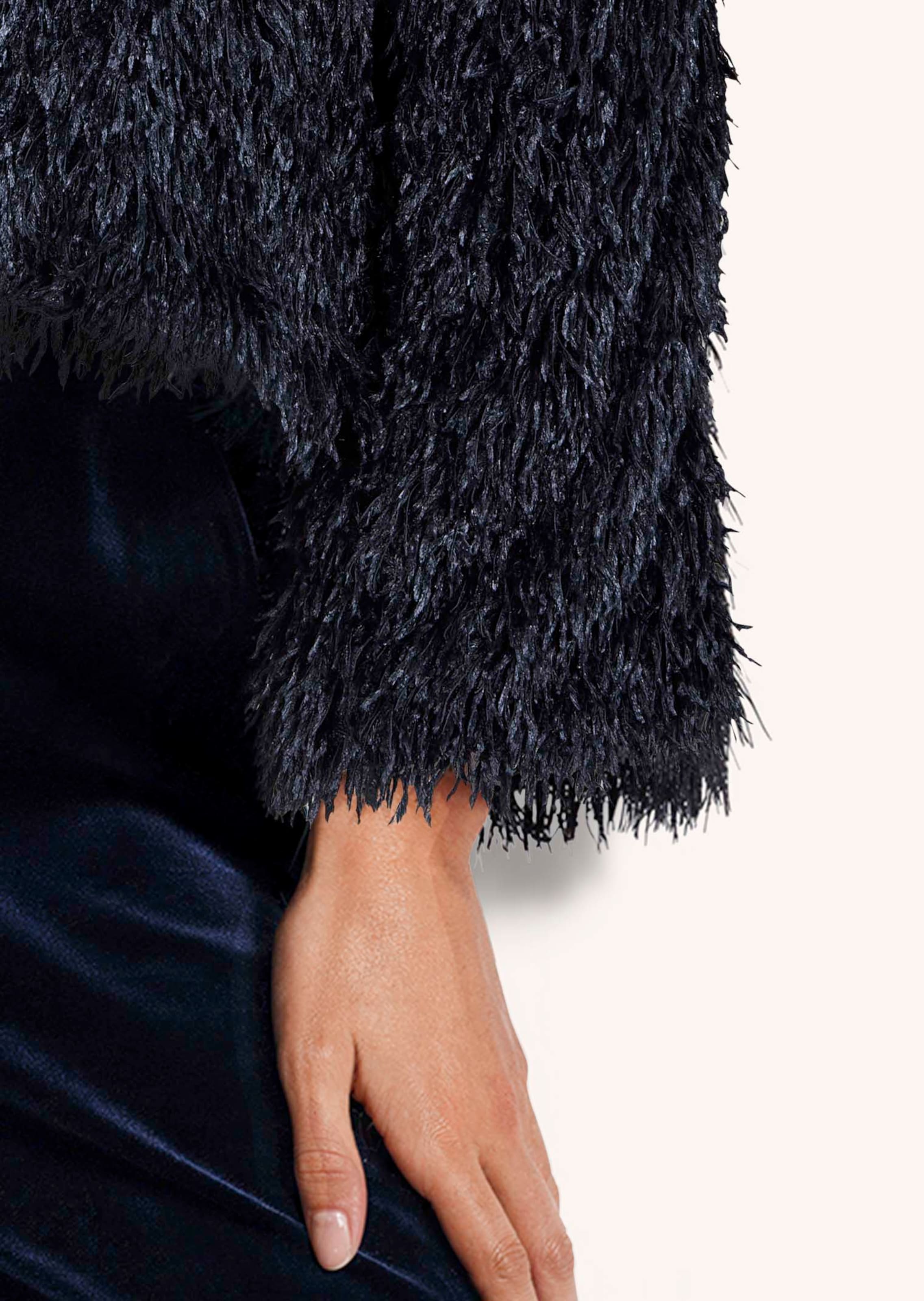 Glamorous jacket with a feather look thumbnail 6