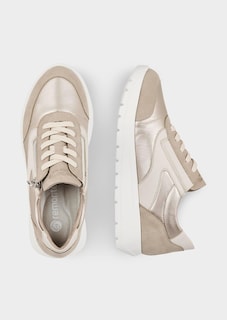 Sneakers in mat-glanslook thumbnail 2