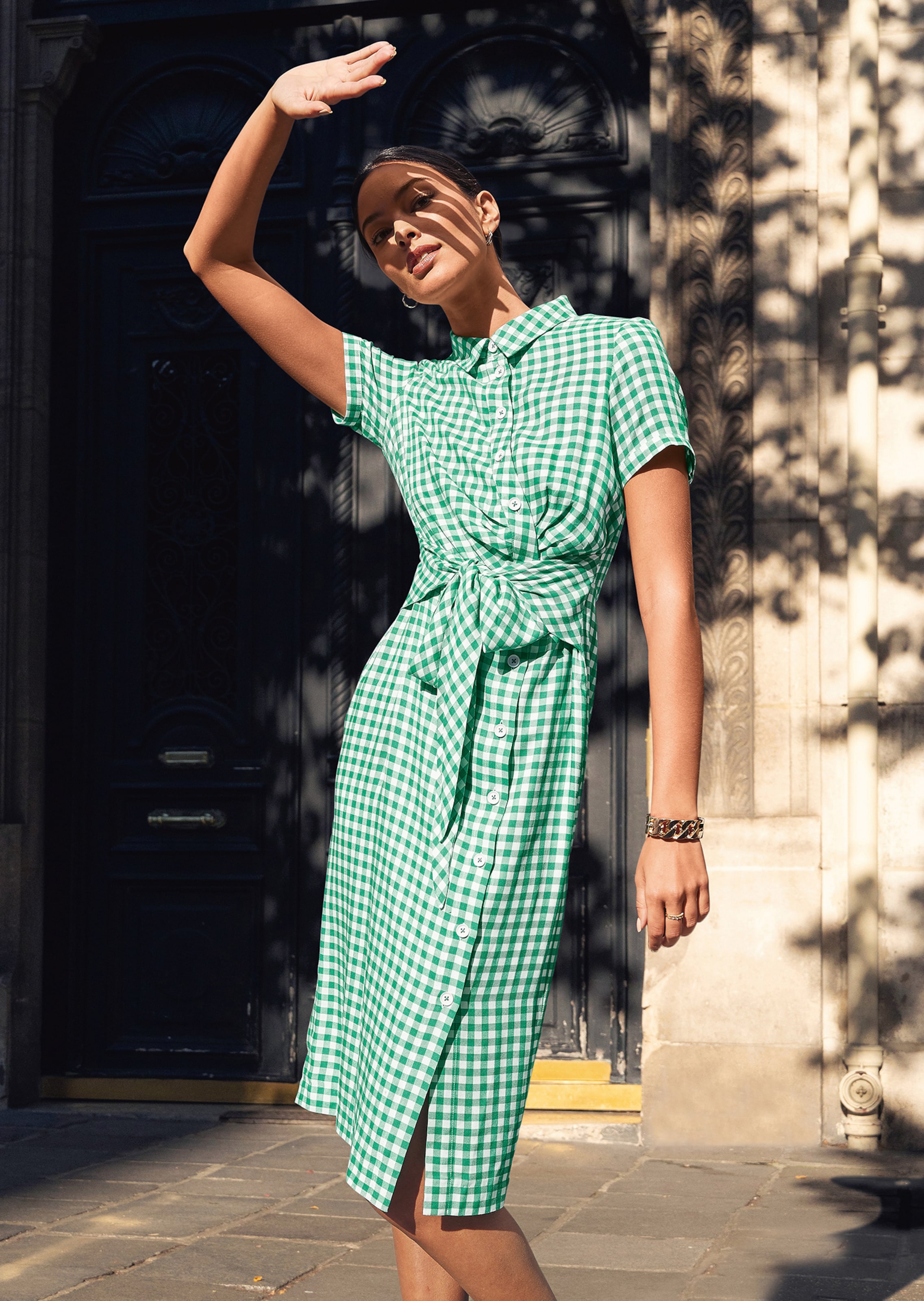 green check dress with short sleeves in / white BACK DETAILS_Zipper