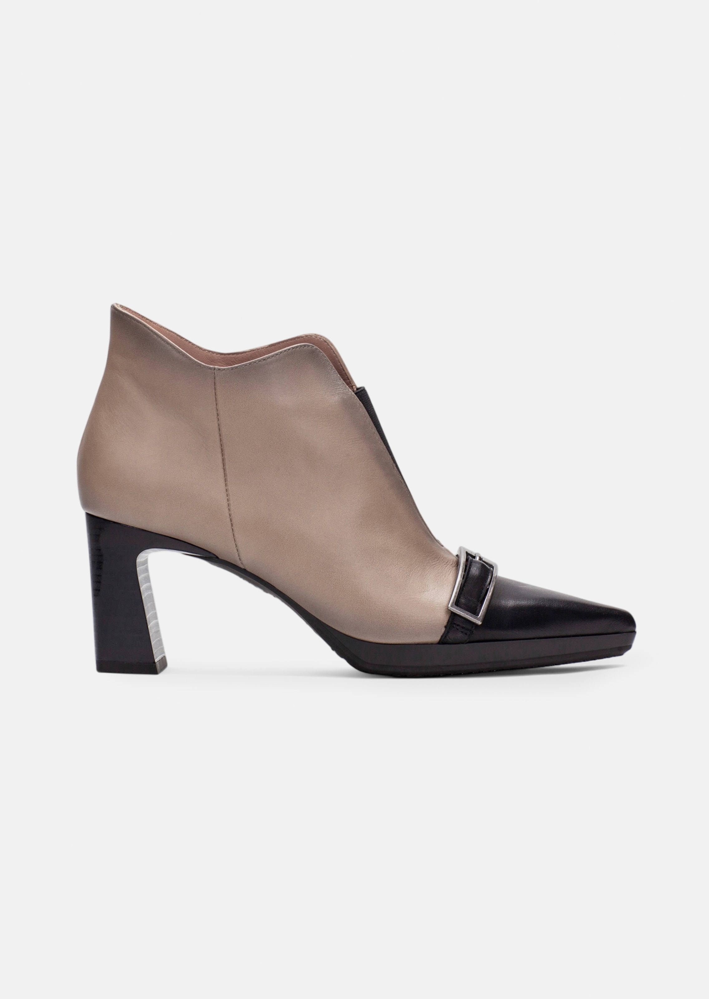 Stiefeletten mit kontrastierender Spitze