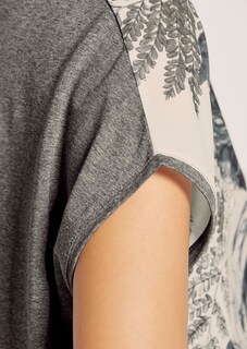 T-shirt thumbnail 6