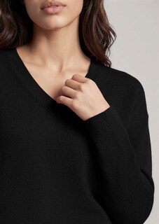 Pull en V en bon cachemire thumbnail 5