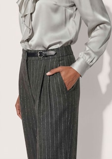 Wijde broek met plooien, krijtstreep en barrel-leg thumbnail 6