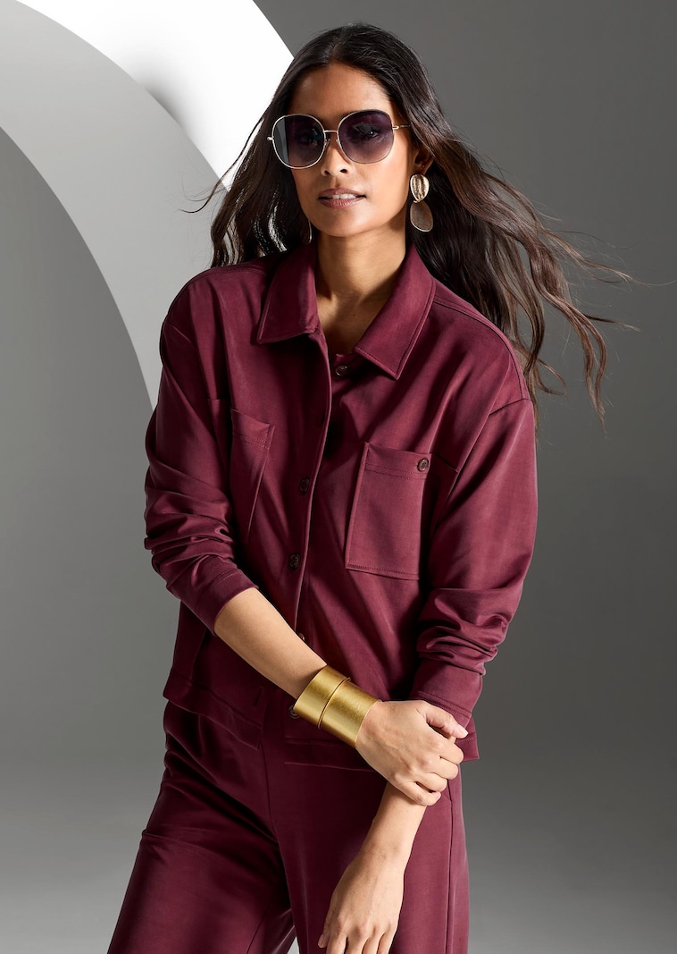 Oversize Hemdbluse mit aufgesetzten Taschen