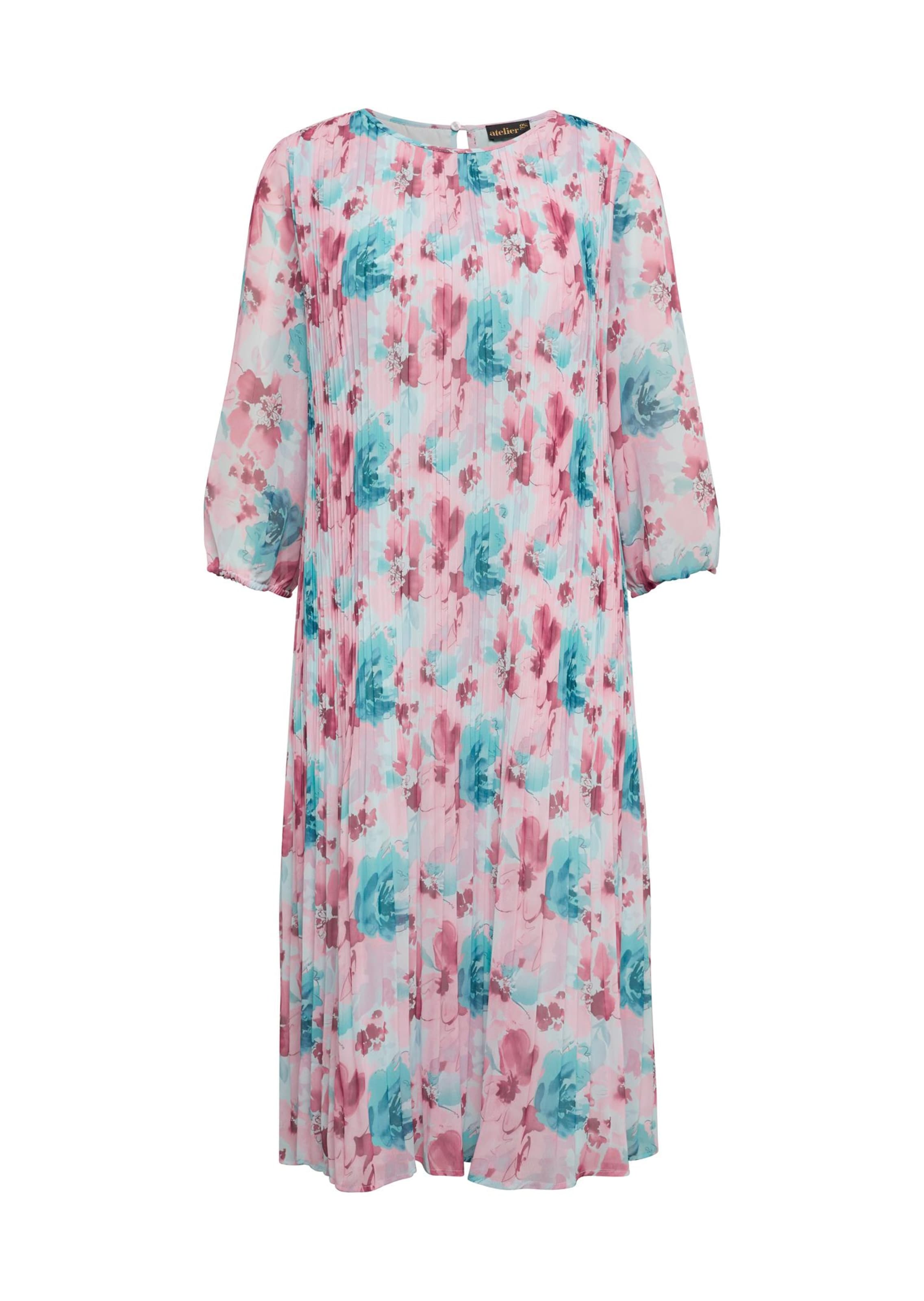 Aufregend plissiertes Kleid