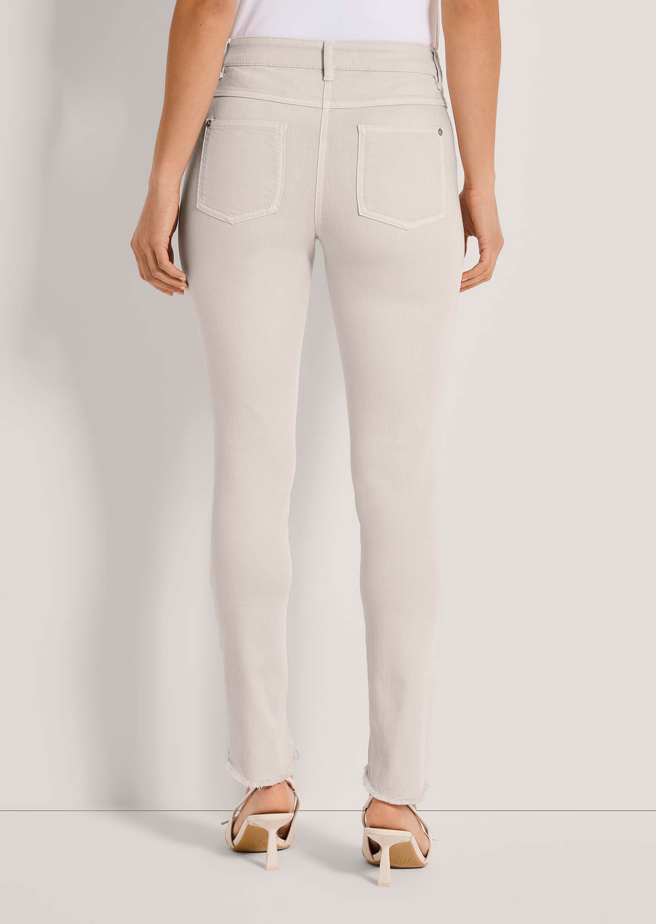 Slim-fit jeans with frayed hem thumbnail 4