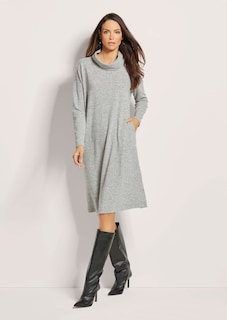 Robe thumbnail 2